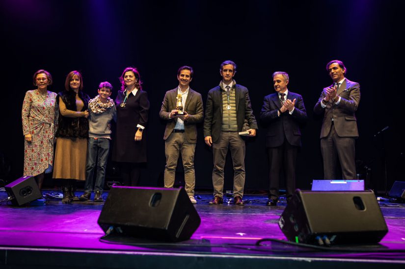 La Hermandad entrega el Premio de La Paz a los Valores Humanos a la Asociación Española de Ictiosis